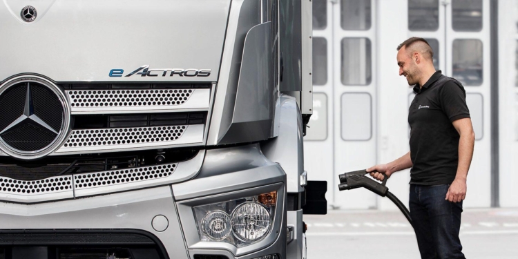 El crecimiento de la red de recarga, básico para los camiones eléctricos