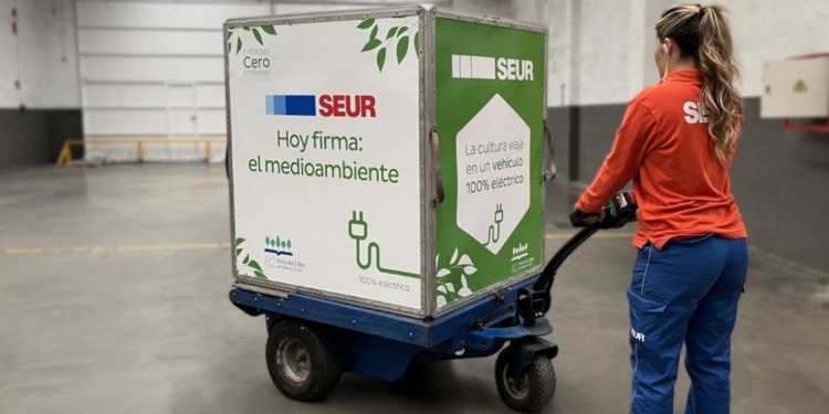 Entregas sin emisiones de Seur durante la Feria del Libro