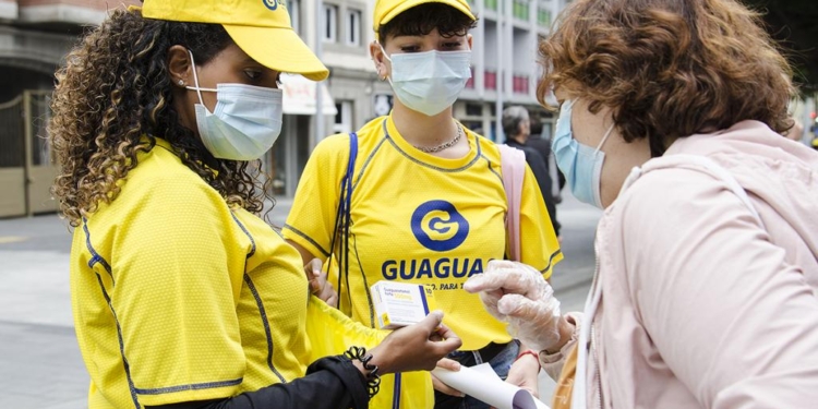 Guaguas Municipales promueve una movilidad saludable con ‘Guaguacetamol’