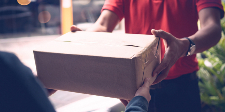 UPTA arremete contra las condiciones de la paquetería