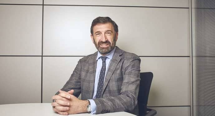 España estudia cómo será su red de recarga eléctrica y de H2