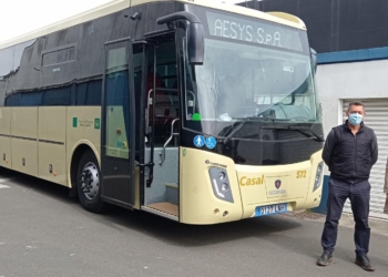 Castrosua entrega dos Magnus.E articulados a empresa Casal