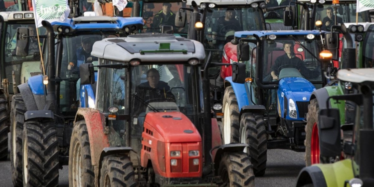 Un fin de semana algo más tranquilo da paso a otro lunes que se espera complicado
