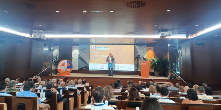 El transporte escolar y discrecional reclama su lugar en la movilidad del futuro