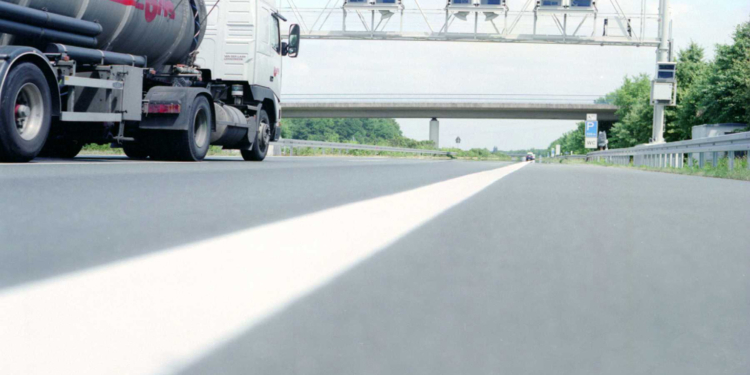 ¿Por qué los fabricantes de camiones aprueban la euroviñeta?