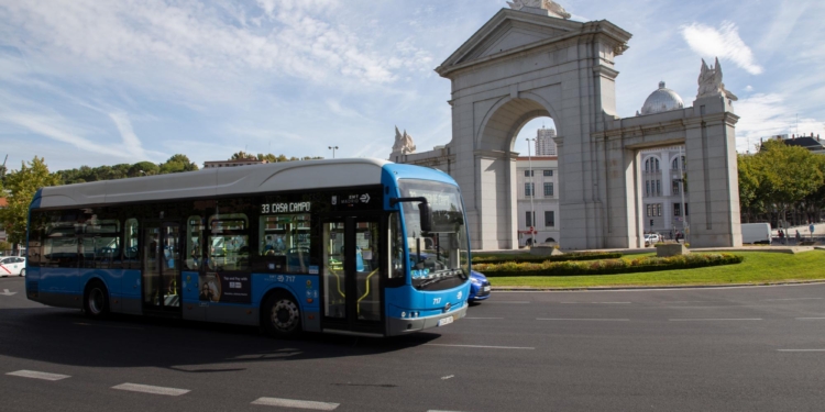 EMT Madrid lanza servicios especiales durante las obras de la A-5