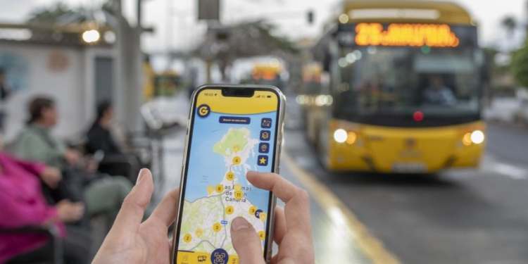 Guaguas Municipales facilita el uso del transporte público para turistas