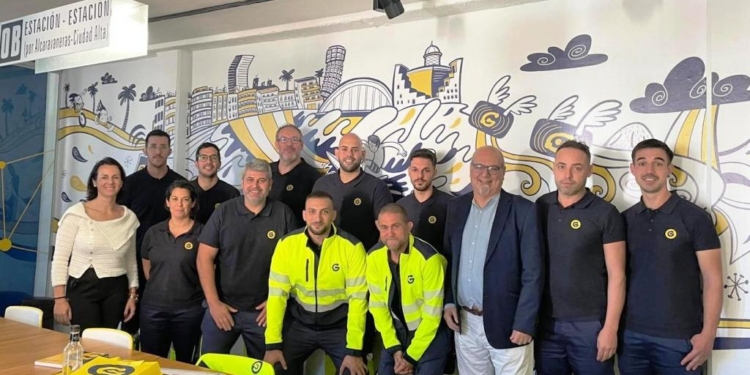 Guaguas Municipales refuerza sus talleres con 11 nuevos electromecánicos