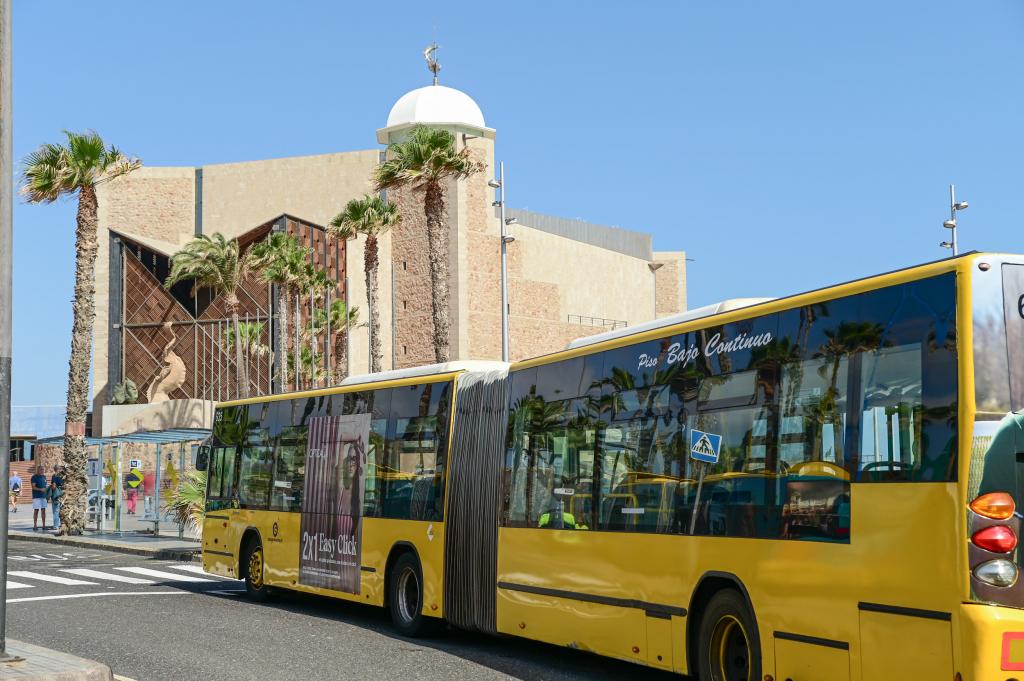 Guaguas Municipales transforma el Alfredo Kraus en un gran nodo de transporte