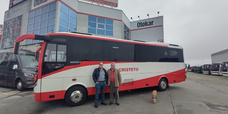 Otokar entrega un autobús Navigo T FL a Autocares J. Cristeto