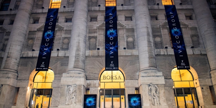 Iveco inicia su cotización en Bolsa tras escindirse de CNH Industrial