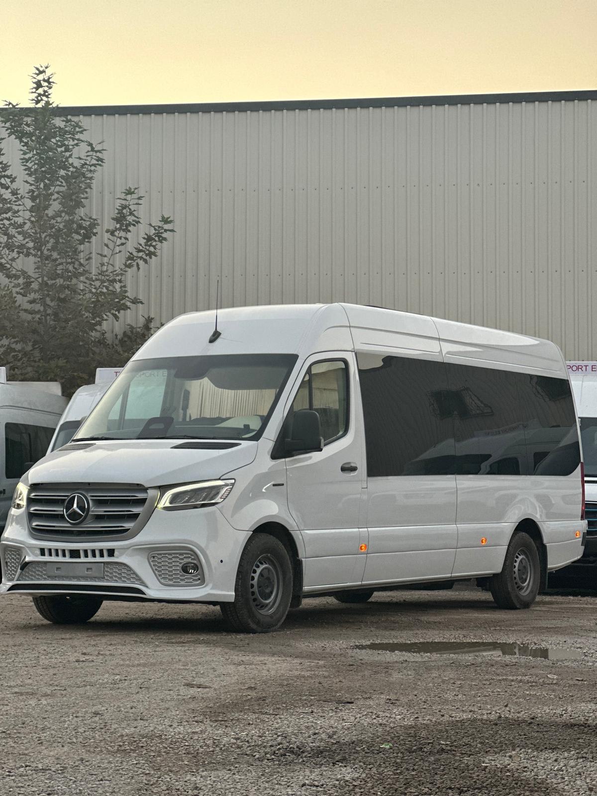 Aveuro: Minibús Eléctrico con 530 km de autonomía y 3 PMR