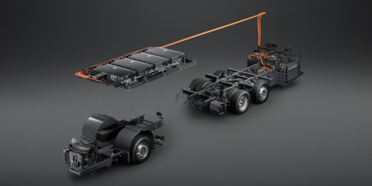 Scania amplía su gama de autobuses eléctricos con una variante de tres ejes