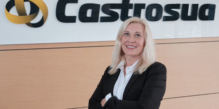 Ana López Ballesteros, nueva directora comercial de Castrosua