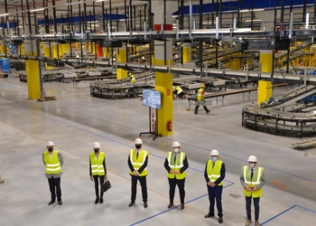 El centro robotizado de Amazon Murcia creará más de 1.200 empleos fijos