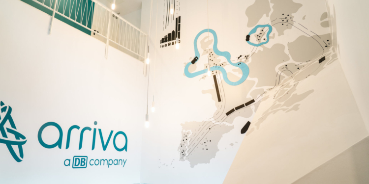 Un nuevo mural preside la sede principal de Arriva en Madrid