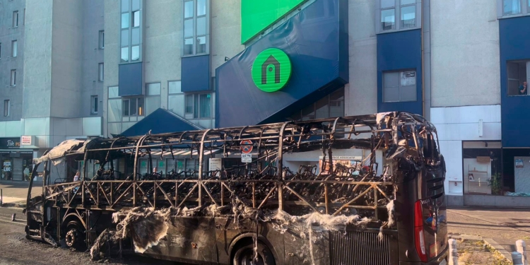 Anetra denuncia los ataques a autocares españoles en los disturbios de Francia