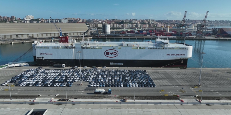 151 millones de euros: BYD elige Santander como puerto clave en España