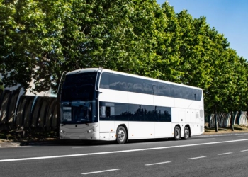 Movilidad eléctrica y primicia del doble piso con Unvi