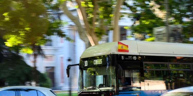EMT Madrid se suma al homenaje a la selección masculina de fútbol
