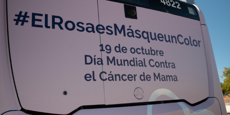 EMT Madrid vuelve a respaldar la campaña ‘El Rosa Es Más Que Un Color’