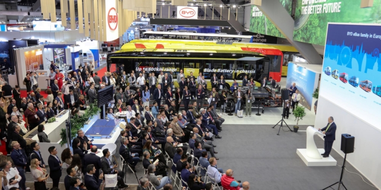 BYD presenta una doble entrada de innovación en eBus en Busworld 2023