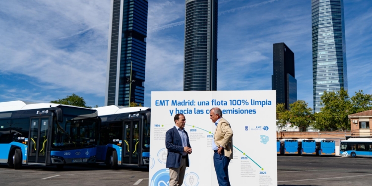 Madrid presenta los últimos buses de GNL, que se incorporan a su flota