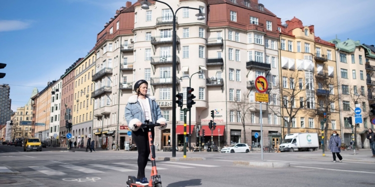 Voi apuesta por la colaboración con el transporte público