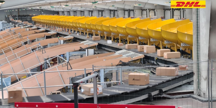 DHL eCommerce inaugura su nuevo sistema de clasificación automatizado en Getafe
