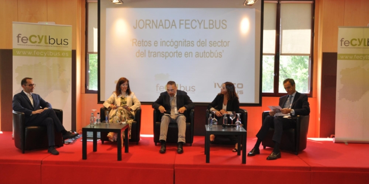 Fecylbus reclama un mayor peso en la movilidad de Castilla y León