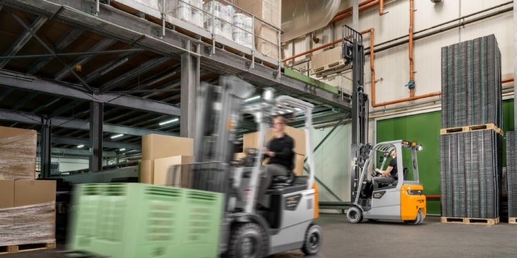 STILL lanza unas nuevas carretillas elevadoras eléctricas RCE 15-20