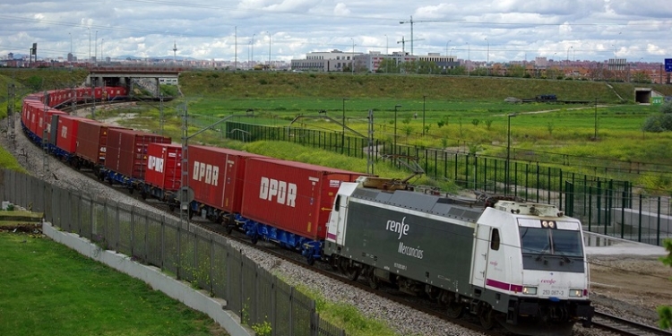 Mitma concede 26,1 millones de euros para incentivar el transporte ferroviario de mercancías