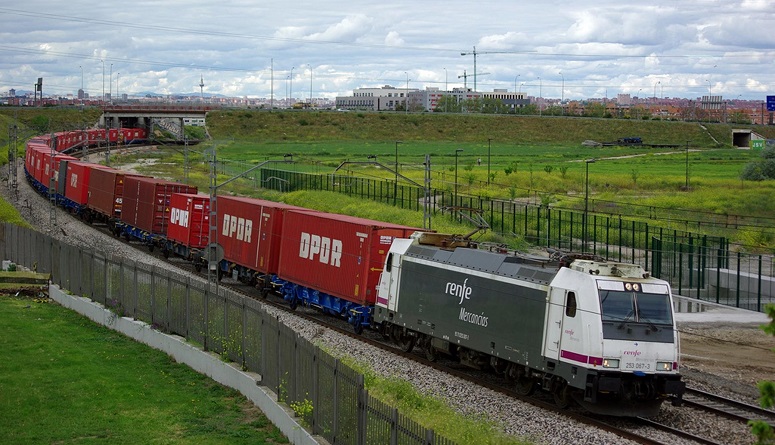 Mitma concede 26,1 millones de euros para incentivar el transporte ferroviario de mercancías