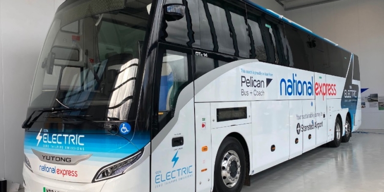 National Express probará el autocar eléctrico Yutong GTe14 en Londres