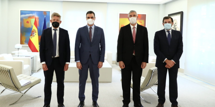 Anfac defiende el papel de la automoción ante Pedro Sánchez