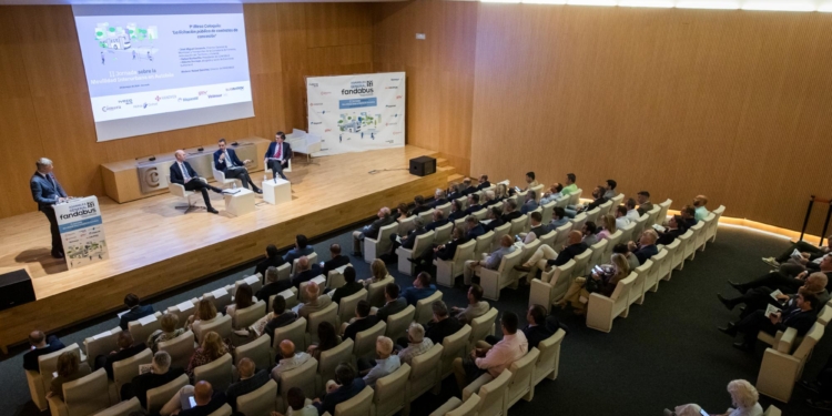 Valeriano Díaz es reelegido como presidente de Fandabus