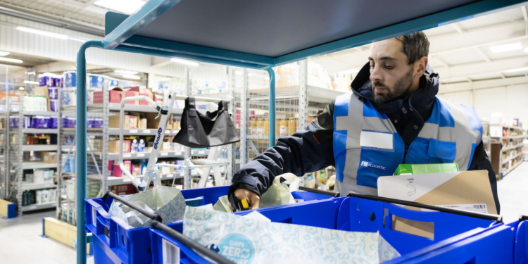 Carrefour y FM Logistics refuerzan la oferta de entrega a domicilio en Francia