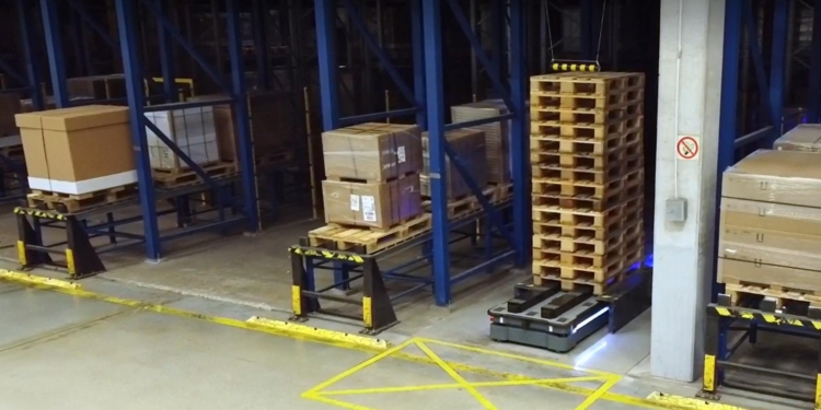 MiR Robots comienza a automatizar el centro logístico de Ikea