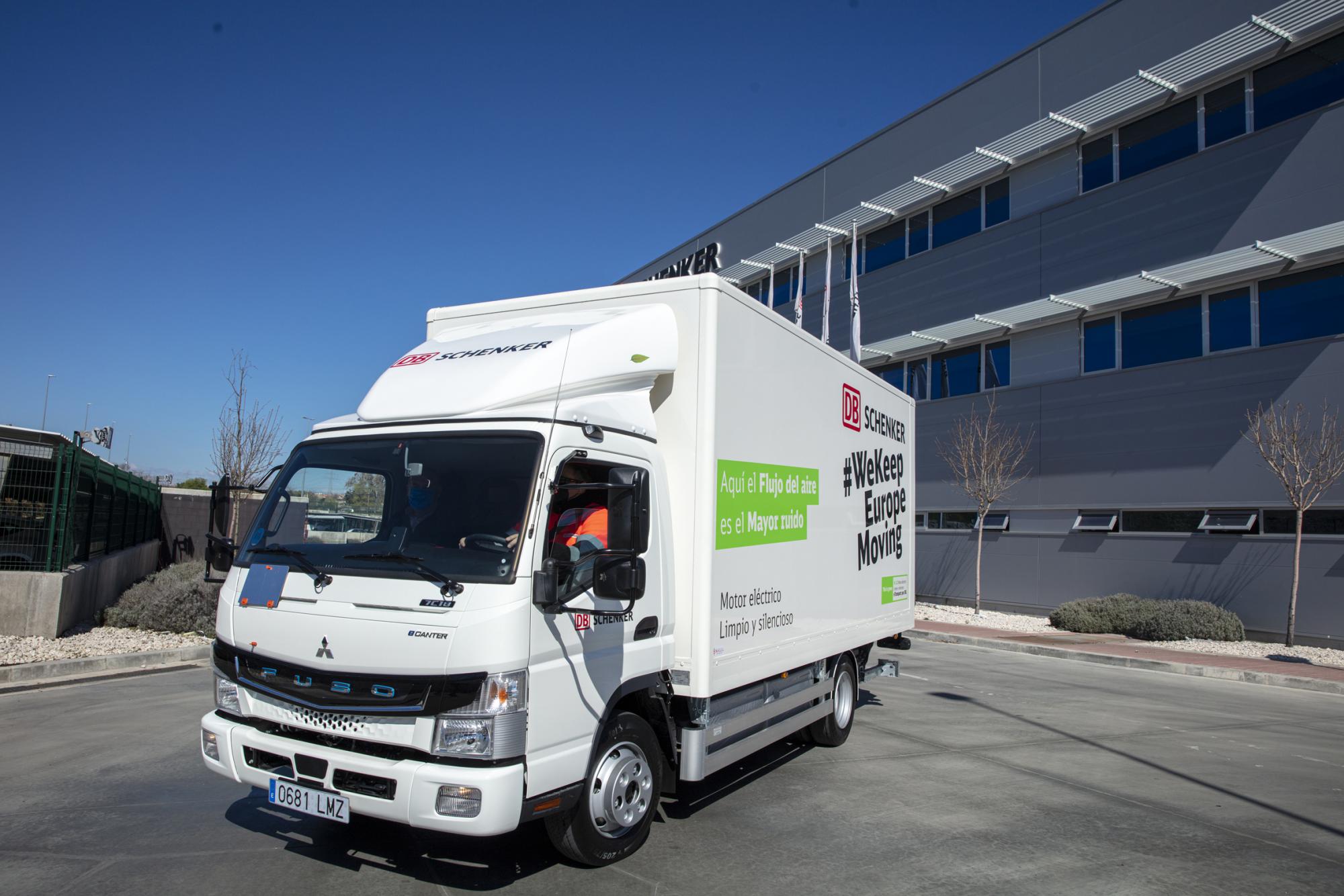 ‘Contamos con una amplia gama en 3,5 tn, incluyendo el eCanter’