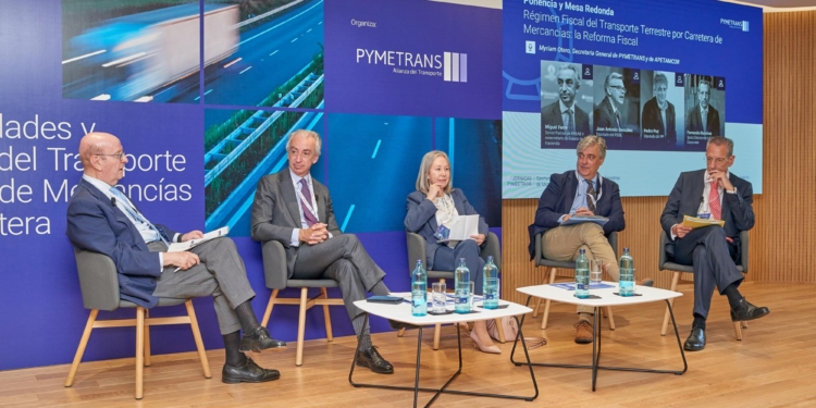 El transporte de mercancías denuncia la asfixia fiscal a la que está sometido en la actualidad