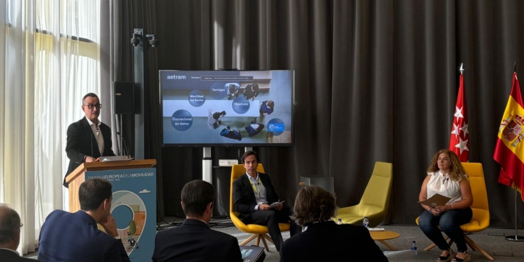 Aetram posiciona al discrecional en la movilidad de viajeros de Madrid