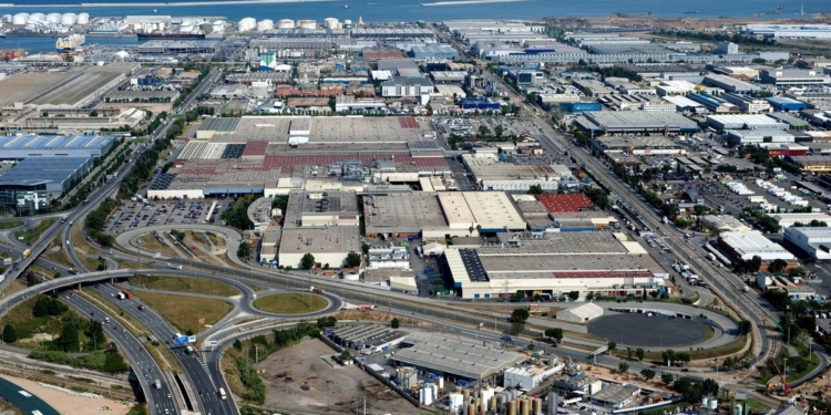 Ya hay solución para Nissan Barcelona: un ‘hub’ de electromovilidad