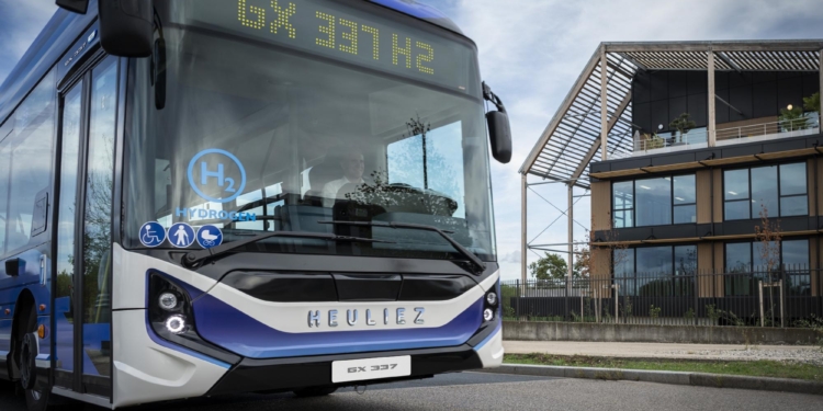 Iveco Bus recibe un pedido de 19 buses GX 337 H2 en Francia