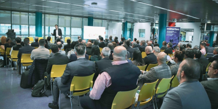 Los talleres de vehículos industriales repasan su actualidad en el nuevo congreso