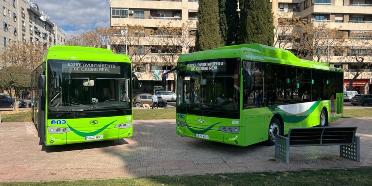 Ciudad Real incorpora dos King Long híbridos-eléctricos a su flota