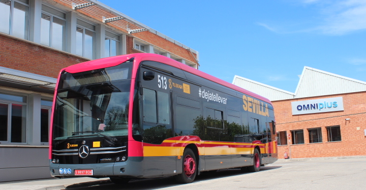 Sevilla adquiere 28 nuevos autobuses eléctricos de Mercedes-Benz