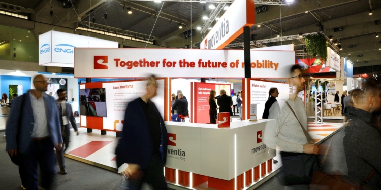 Moventia aterriza en Madrid con la compra de la empresa de autocares Rosamar