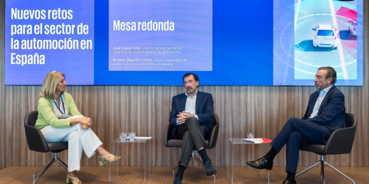 Anfac y Sernauto apuestan por una política que garantice la competitividad