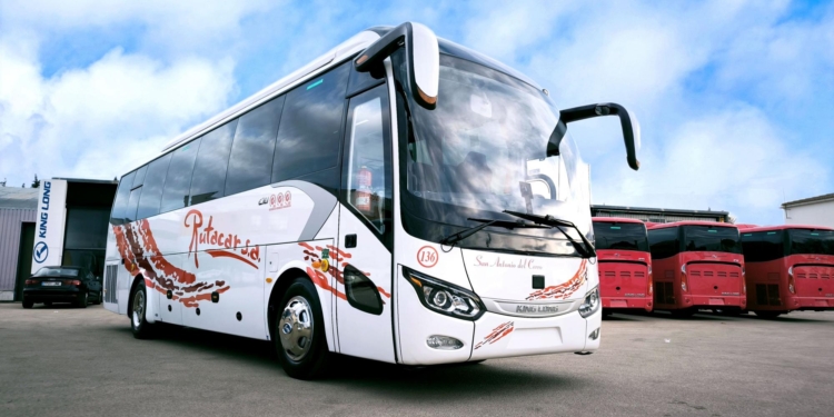 Rutacar refuerza su flota con un nuevo King Long C10 autoportante