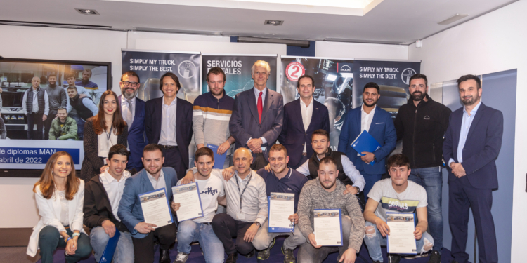 MAN sigue apostando por la formación a todos los niveles